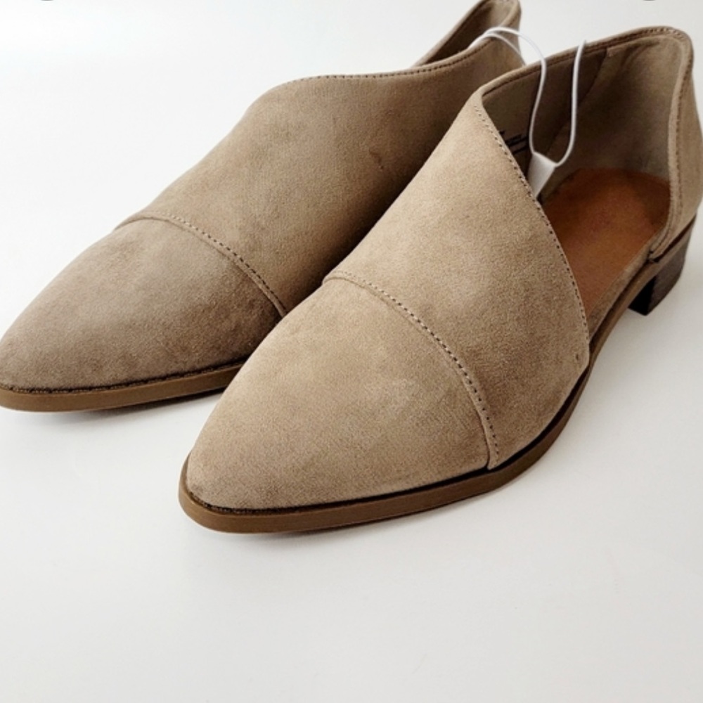 UNIVERSAL THREAD SUEDE WENDA SHOE